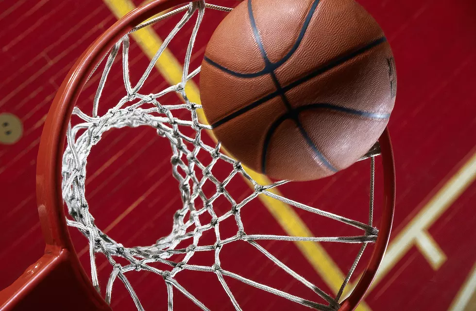 Minnesotan Wins Biggest Bracket Prize in Women’s March Madness History